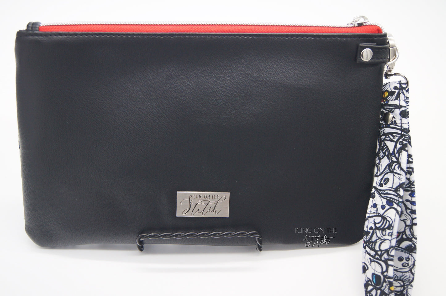 Dalmations Zippy Clutch