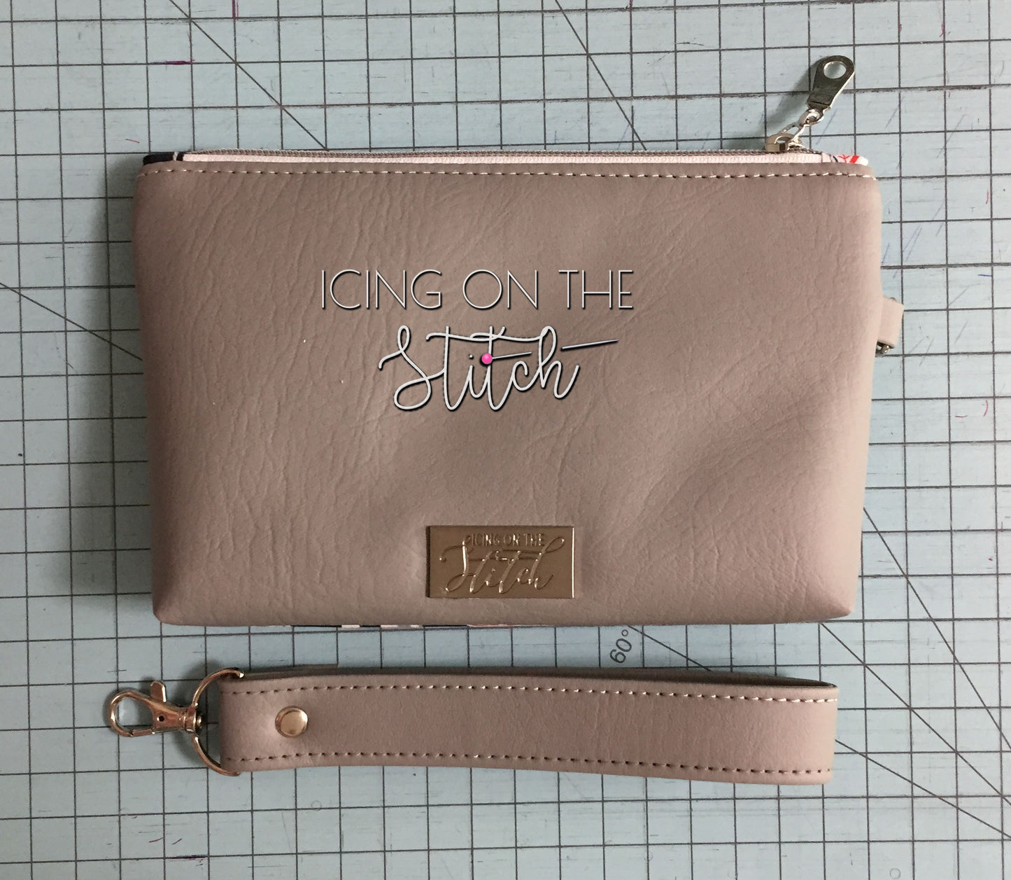 NY Yankees Double Zipper Wristlet