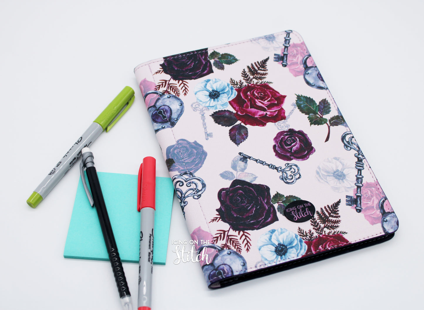 Key to My Heart Gothic Roses Junior Legal Pad Cover