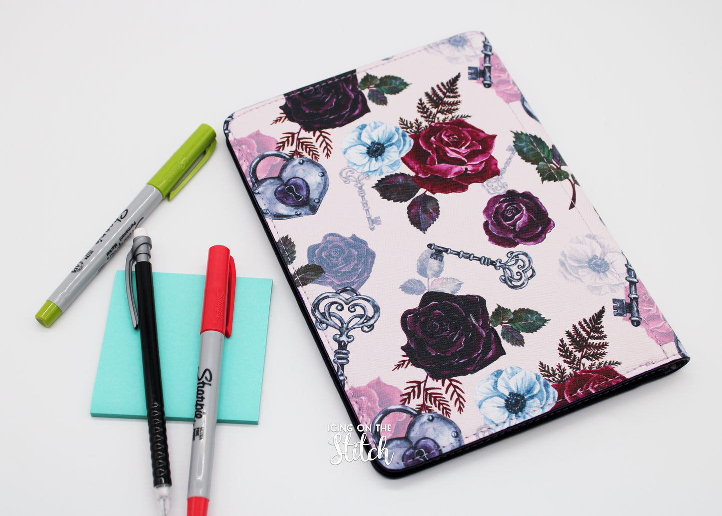 Key to My Heart Gothic Roses Junior Legal Pad Cover