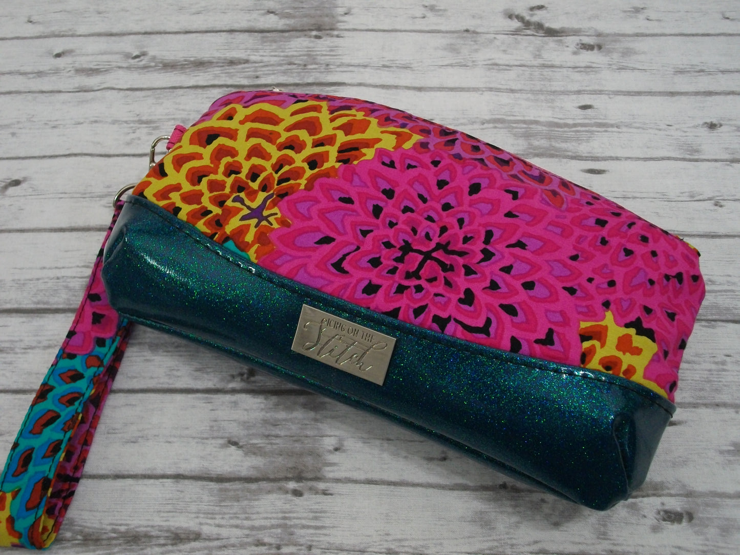 Dahlias Wristlet