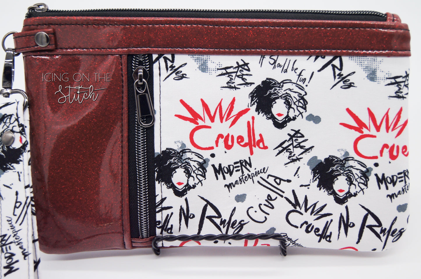 Cruella Zippy Clutch