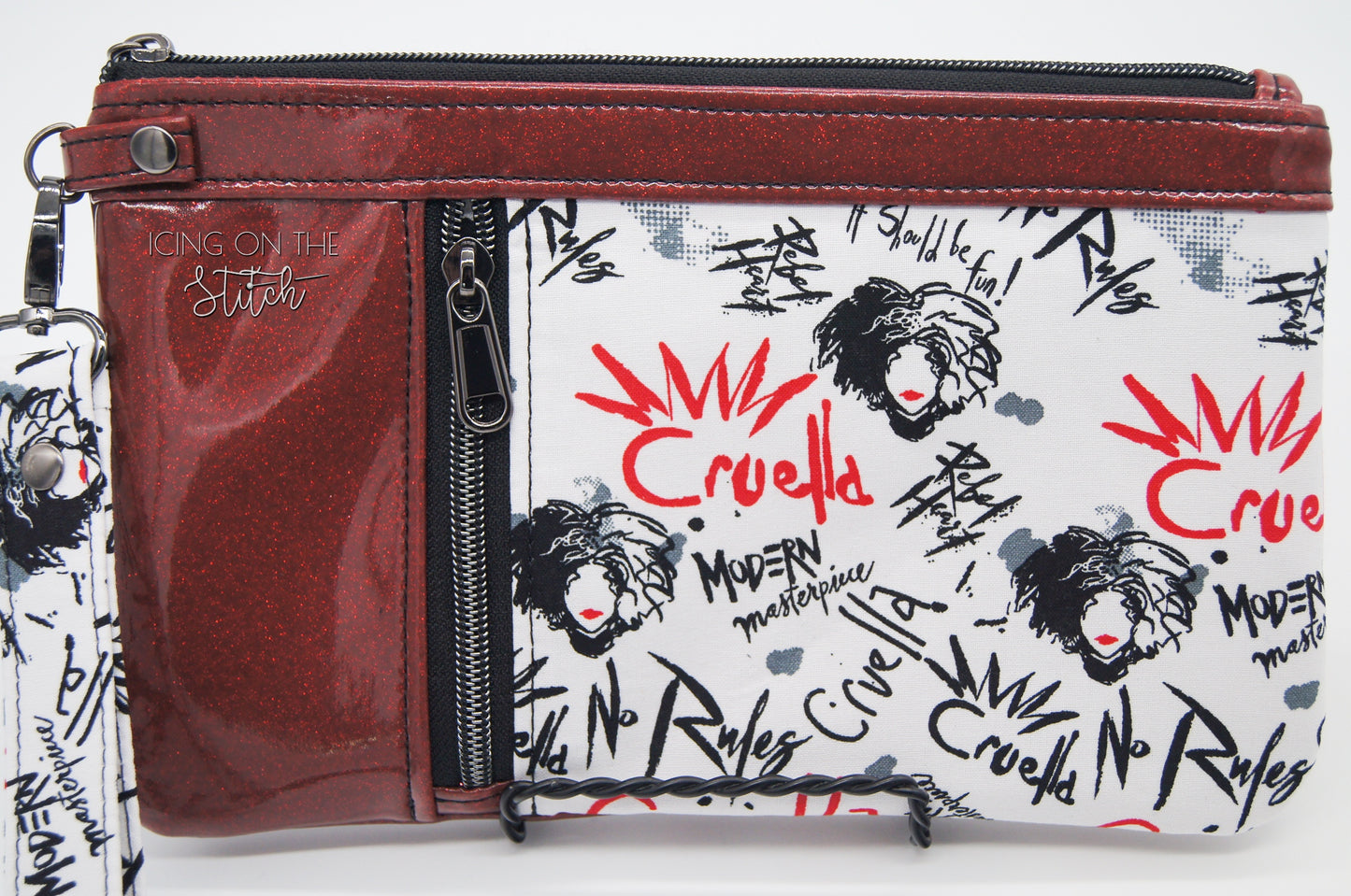 Cruella Zippy Clutch