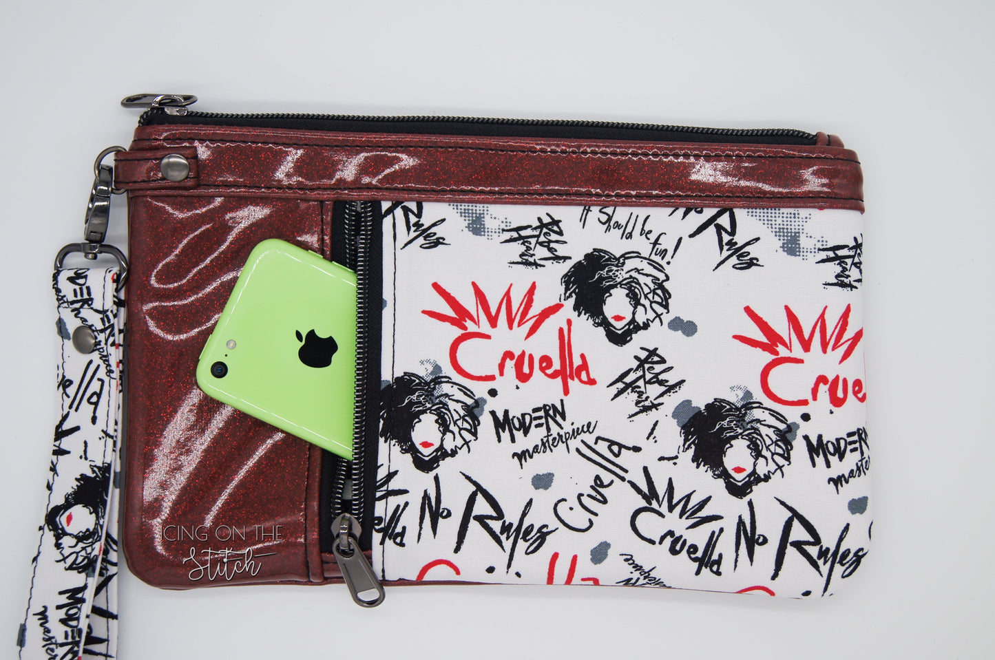 Cruella Zippy Clutch